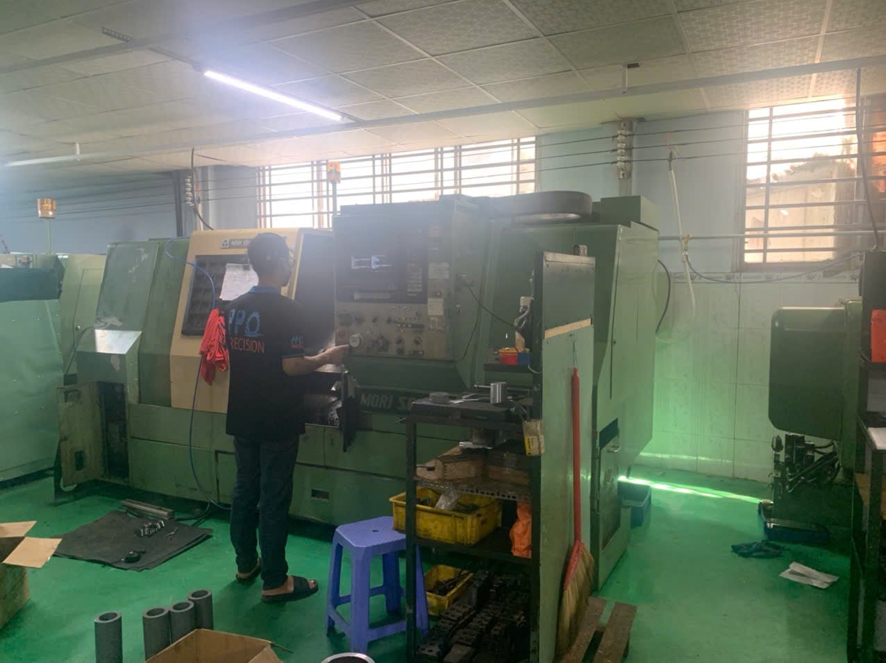 CNC lathe machine 2